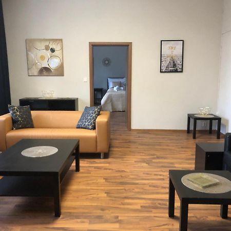 Old Town Boutique Apartments ลิเบอเรซ ภายนอก รูปภาพ