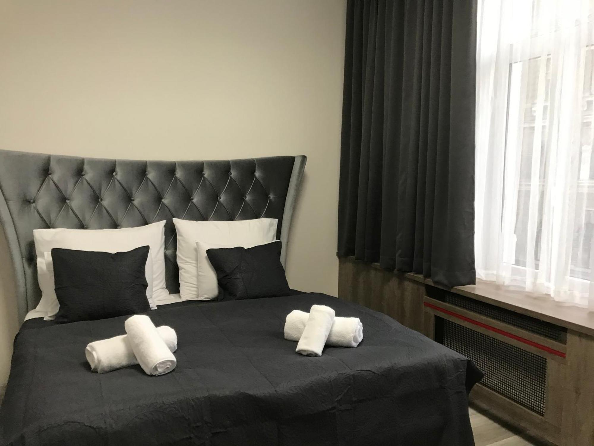 Old Town Boutique Apartments ลิเบอเรซ ห้อง รูปภาพ