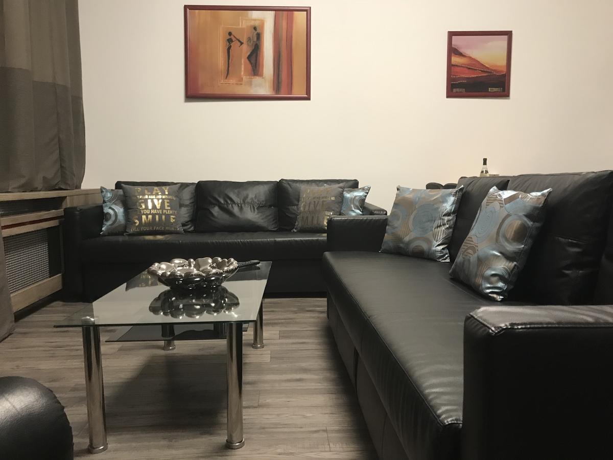 Old Town Boutique Apartments ลิเบอเรซ ภายนอก รูปภาพ
