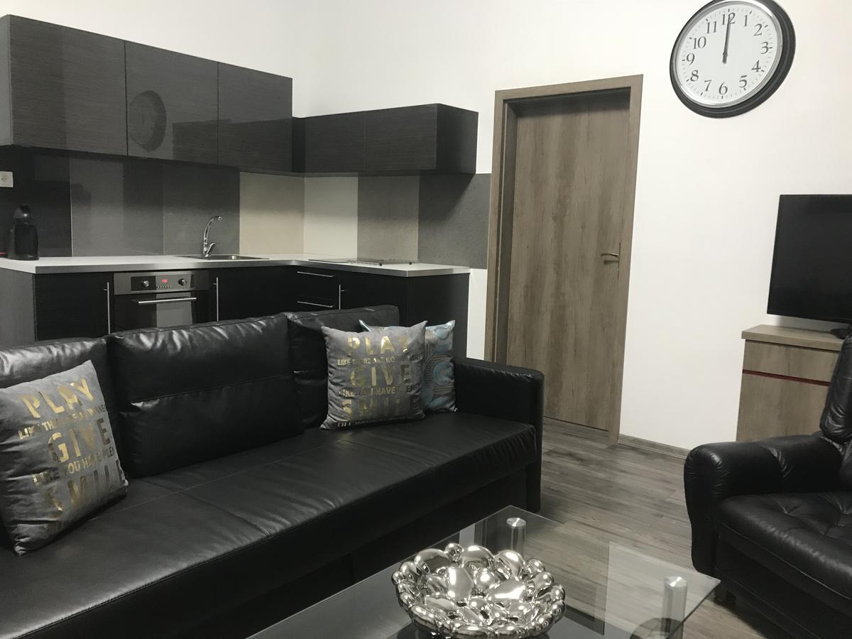 Old Town Boutique Apartments ลิเบอเรซ ภายนอก รูปภาพ