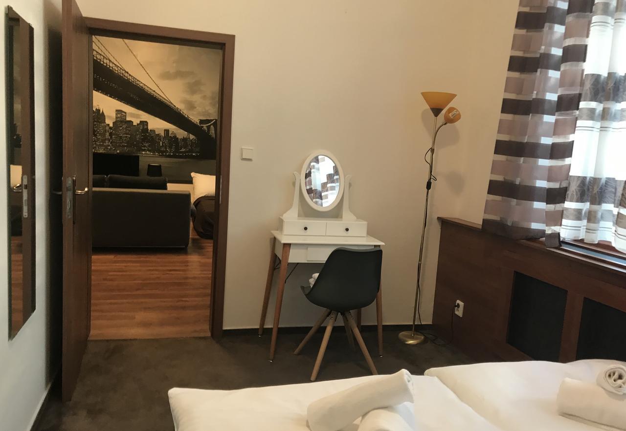 Old Town Boutique Apartments ลิเบอเรซ ภายนอก รูปภาพ