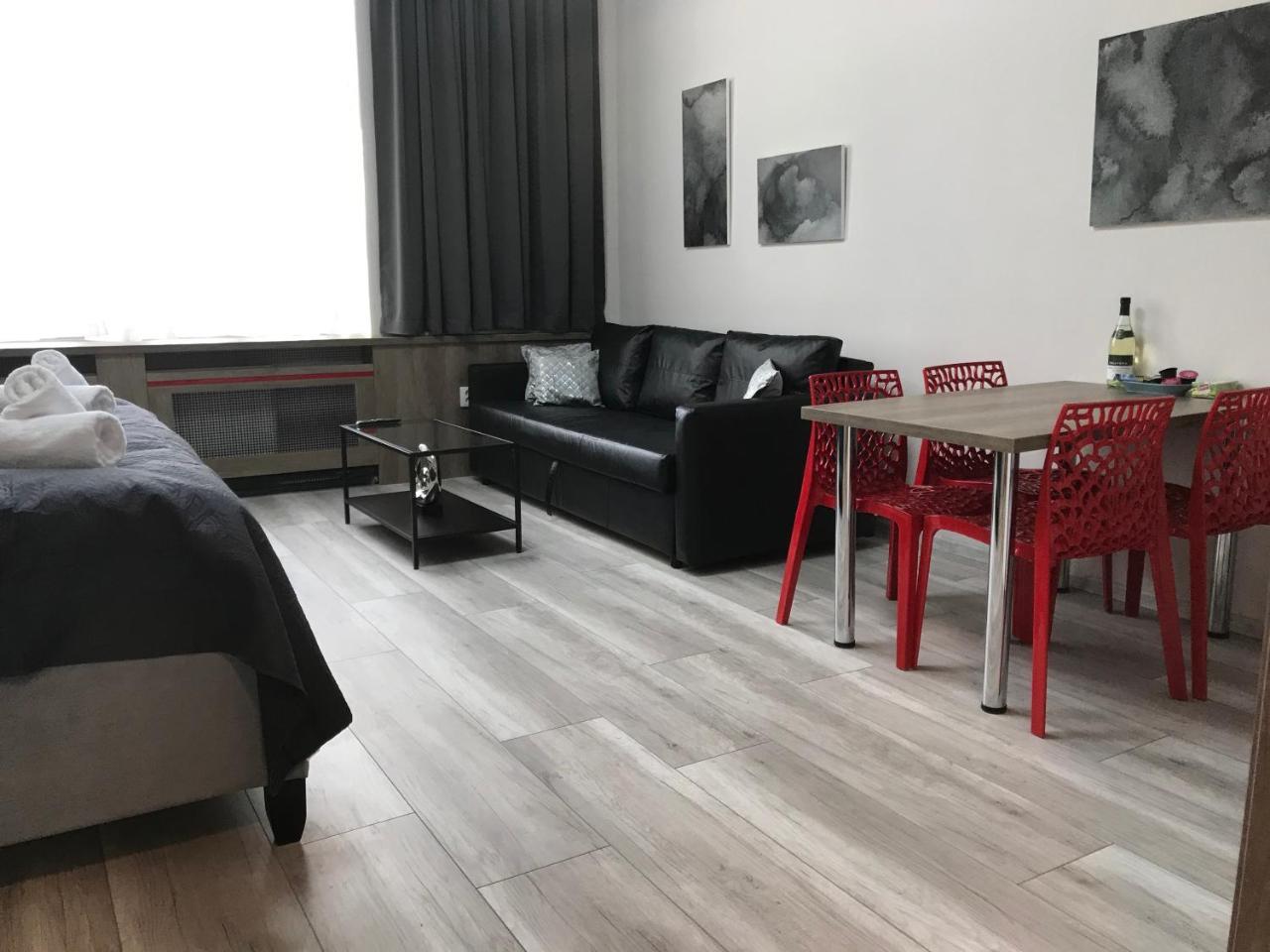 Old Town Boutique Apartments ลิเบอเรซ ภายนอก รูปภาพ